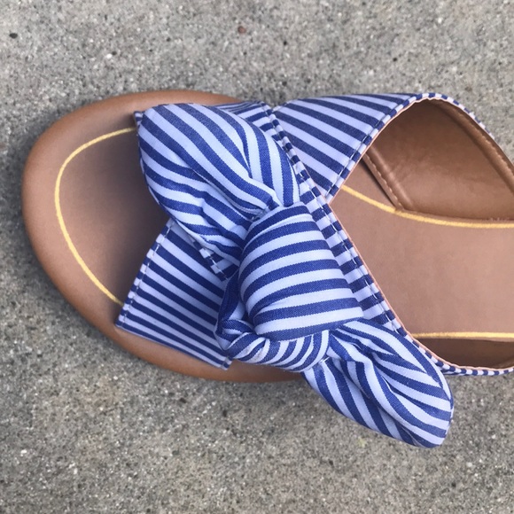 LAST PAIR SIZE 7 Stripped blue/white Slide - Picture 5 of 6